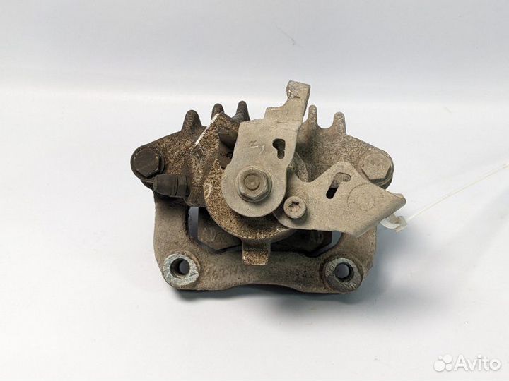 Суппорт задний правый Skoda Rapid 1.6 CWV 110 Л.С