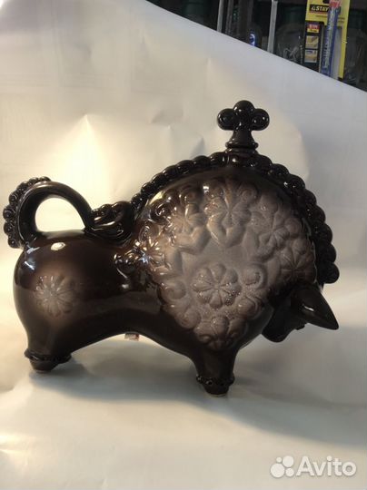 Штоф для вина керамический в форме Зубра