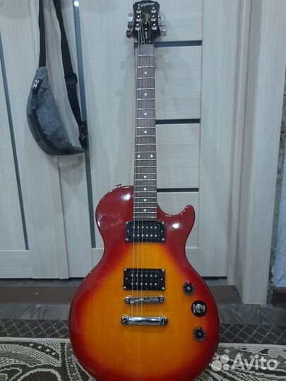 Электрогитара Epiphone les paul