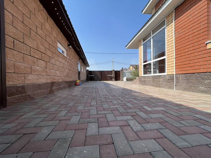 Коттедж 120 м² на участке 8 сот.