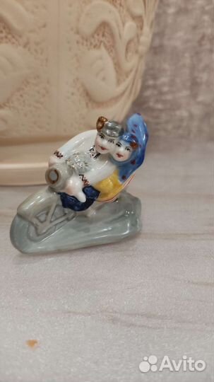 Статуэтка На мотоцикле. Коростень