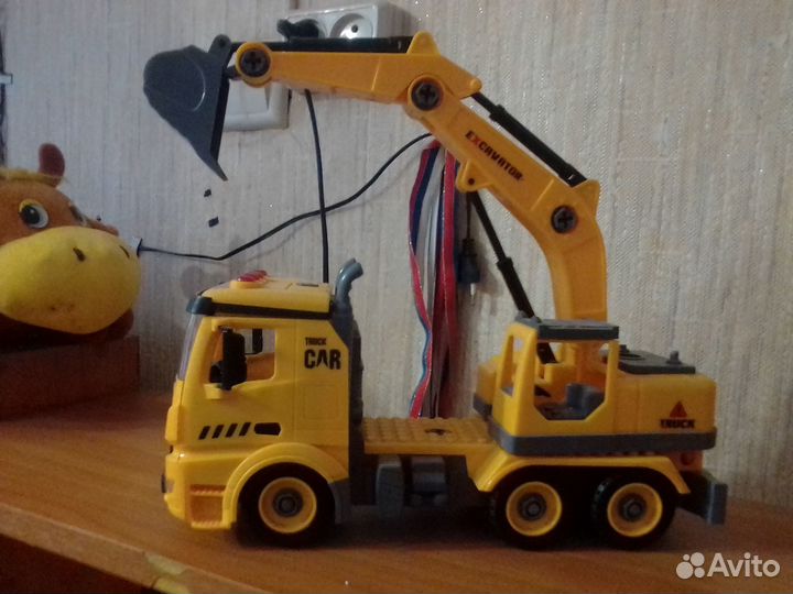 Продам Лего машину