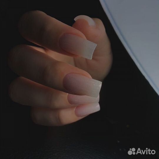 Маникюр/педикюр/наращивание