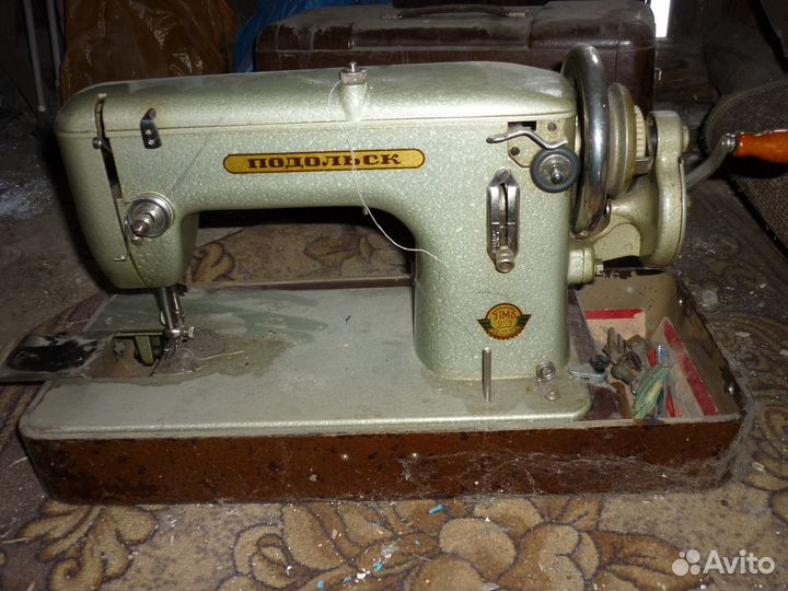 Швейная машинка Подольск ручная пмз