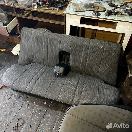 Комплект сидений жигули 2106