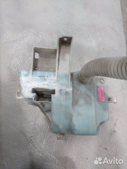 Бачок омывателя Toyota Rav 4 2010-2012 под омывате