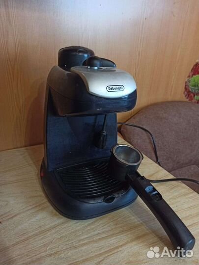 Кофеварка рожковая delonghi ес7