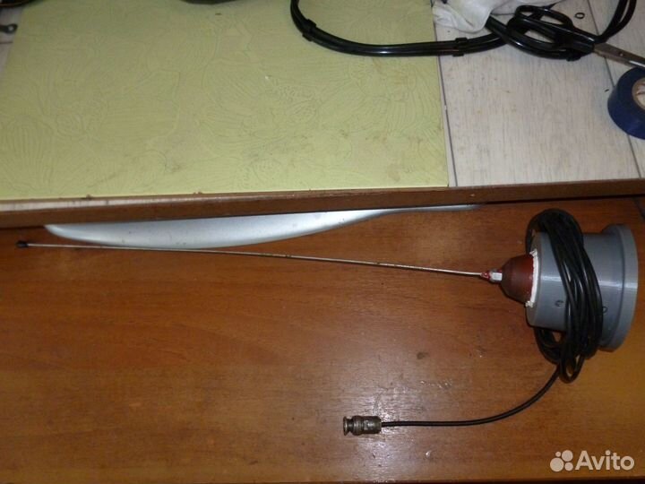 Автомобильная антенна для укв (VHF) радиостанции