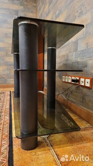 Стеклянная тумба под тв и Hi-fi технику, саундбар