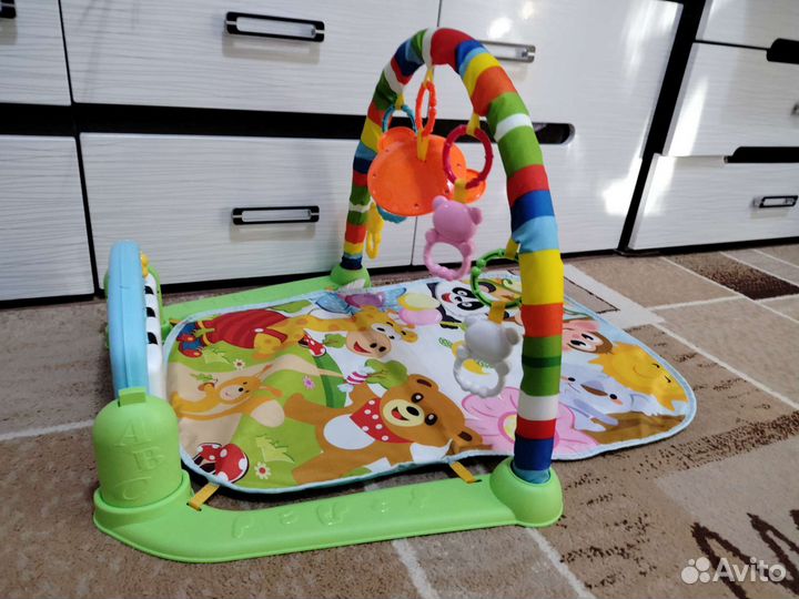 Развивающий коврик с пианино