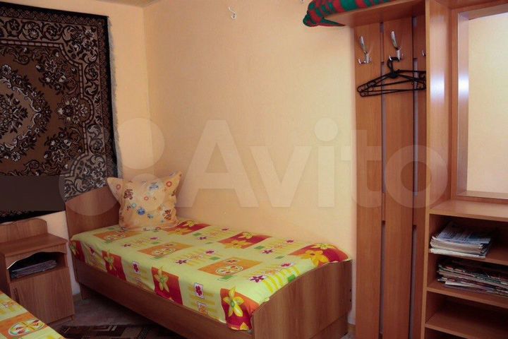 Комната 20 м² в 4-к., 2/2 эт.