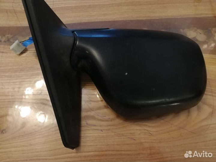 Зеркало боковое правое toyota bB 2001