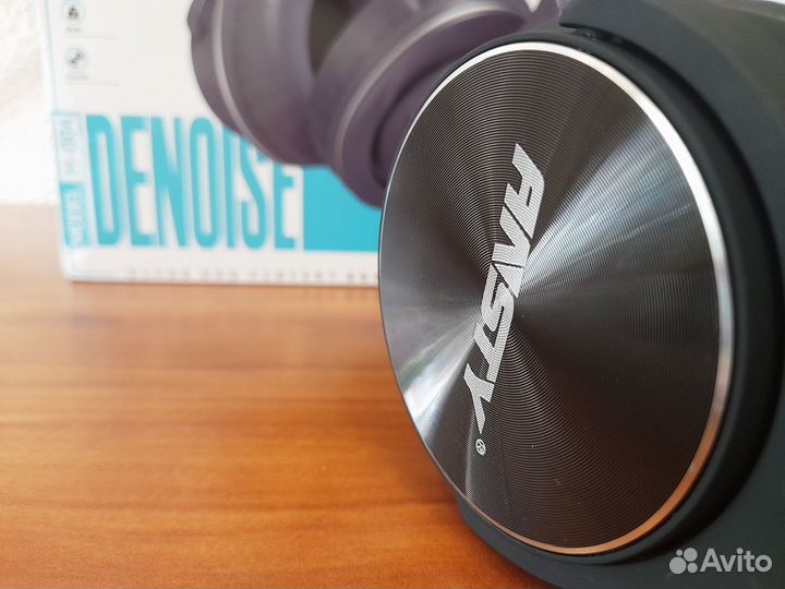 Беспроводные bluetooth-наушники с шумоподавлением