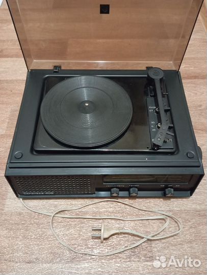 Радиола времён СССР, ретро винтаж Серенада 406