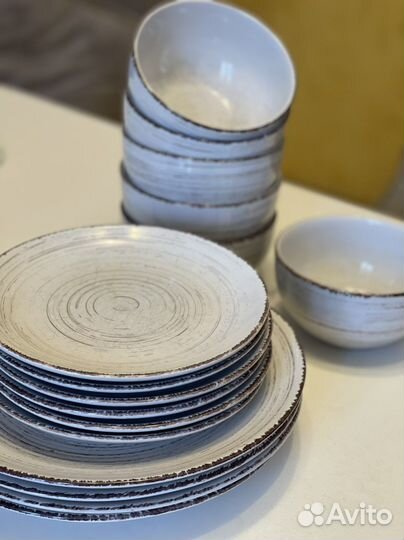 Набор посуды тарелки