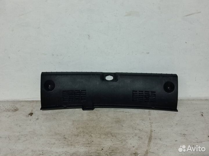 Обшивка панели задка Rio 4 FB