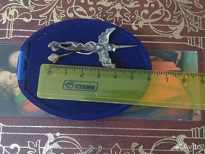 Брошь птица серебро эмаль перламутр