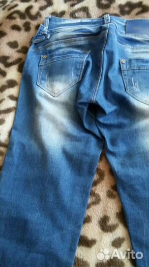 Джинсы