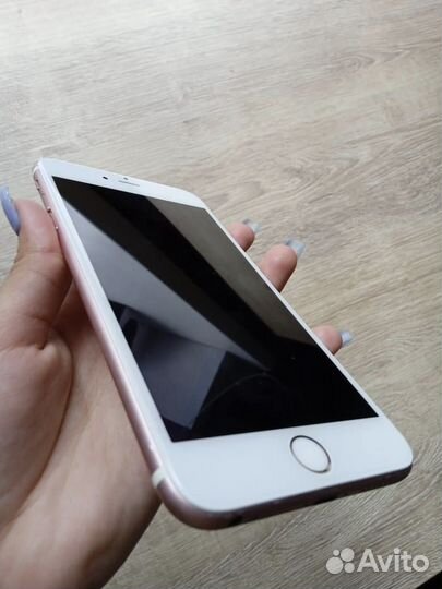 Телефон iPhone 6s