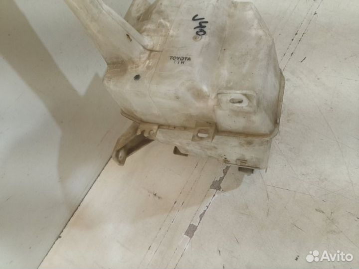 Бачок омывателя Toyota Camry 40 2006-2011