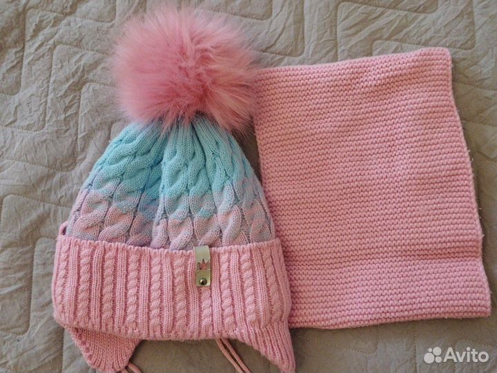 Комплект шапка, шарф + 2 комплекта варежек в подар