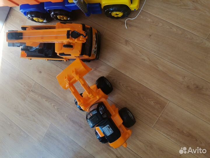 Грузовик, кировец, кран фирма Полесье