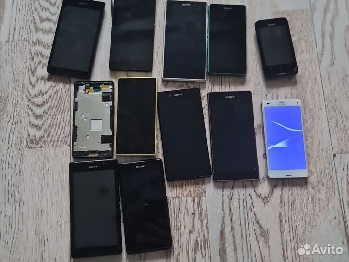 Лот 2 телефон sony