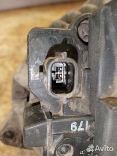 Генератор Renault Fluence 1.6 K4MV838 2012