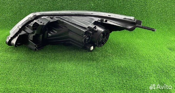 Фара праваяя Kia Rio 3