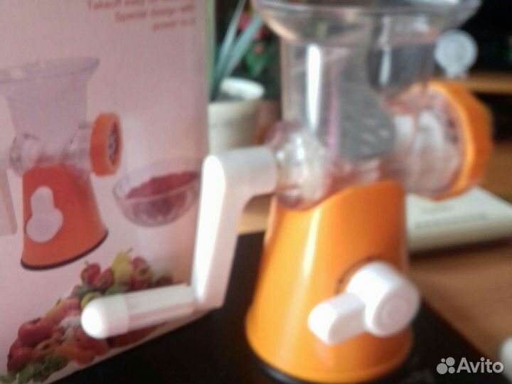 Мясорубка ручная новая