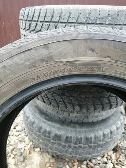 Yokohama Avid GT 235/55 R19 и 235/55 R19