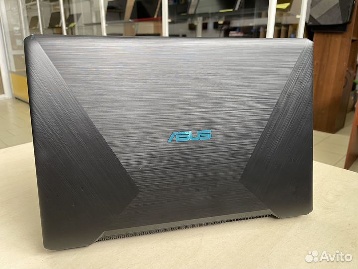 Игровой ноутбук/Ryzen 5/GTX1050/16GB/SSD