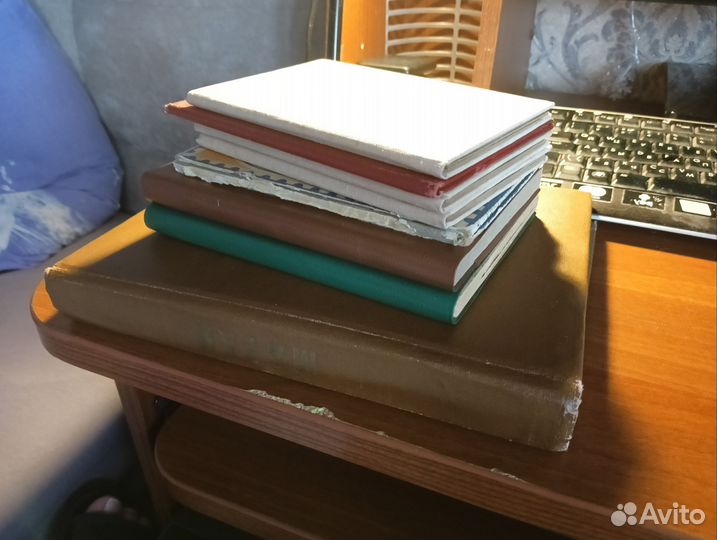 Почтовые марки мира 800+ штук