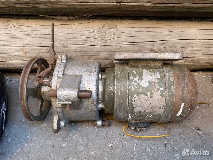 Электрический привод от швейной машинки