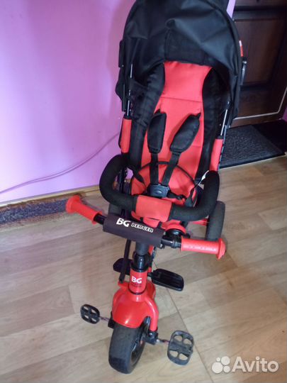 Трехколесный велосипед