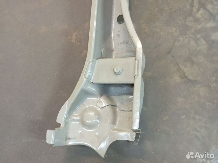 Поперечная балка заднего моста W208 A2026100316