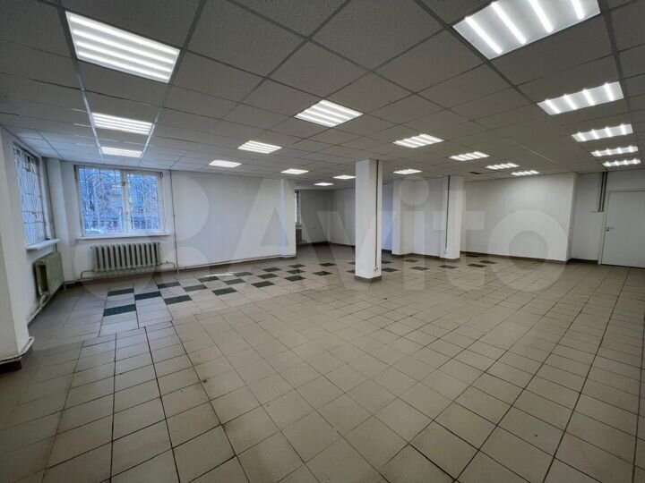 Торговое помещение на 6-й просеке