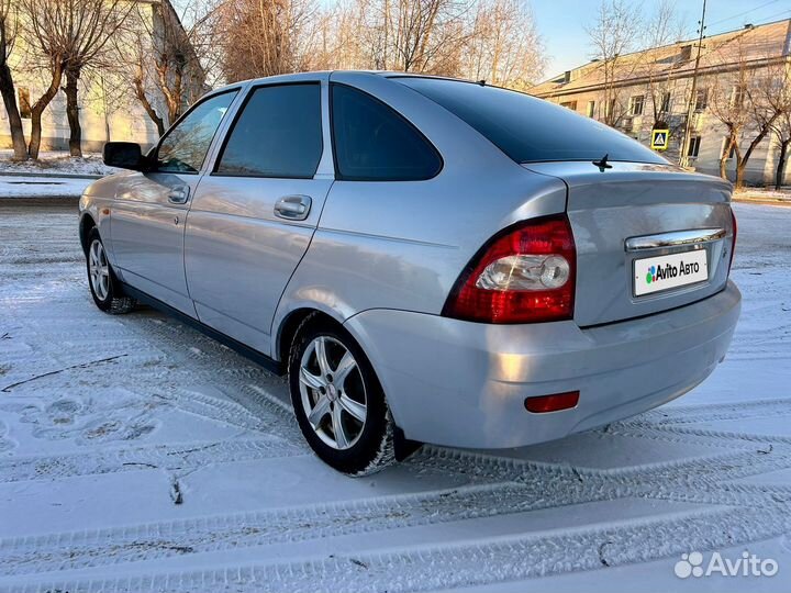 LADA Priora 1.6 МТ, 2011, 250 100 км