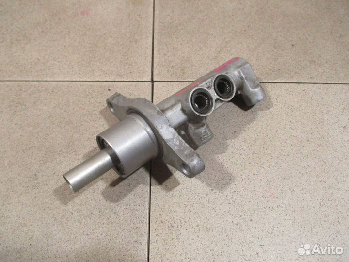 Цилиндр тормозной главный Peugeot Expert 2