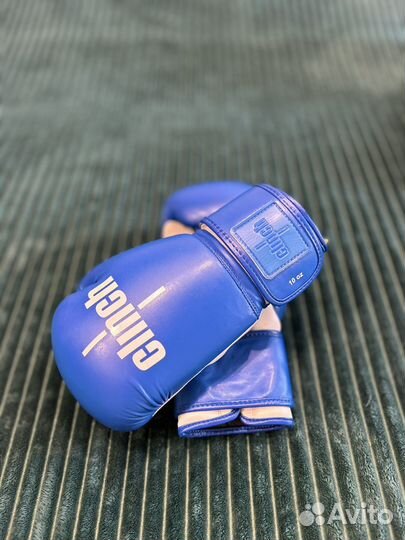 Боксерские перчатки 10 oz