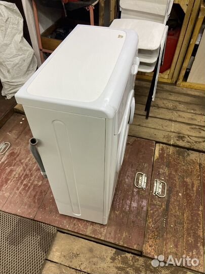 Продам стиральную машинку Indesit