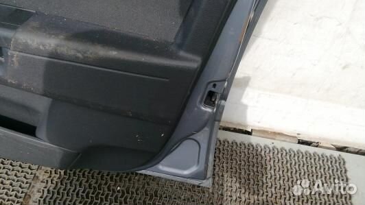 Дверь передняя правая opel zafira B (DEA18E201)