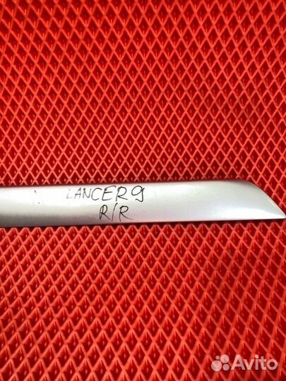 Молдинг на дверь задний правый Mitsubishi Lancer 9