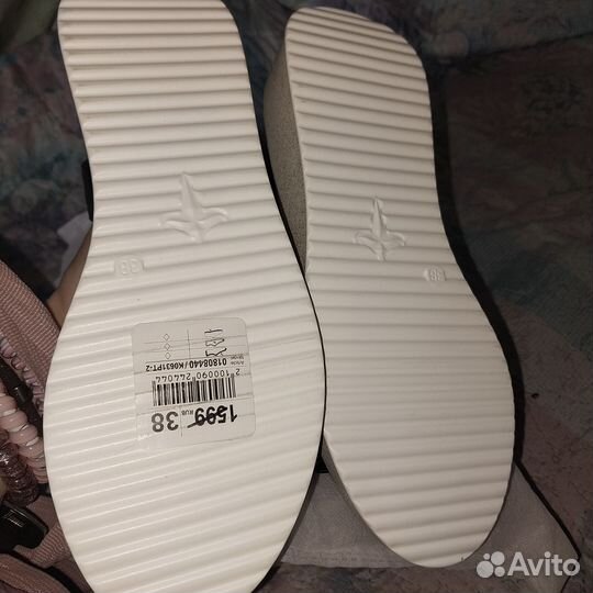 Босоножки новые женские 38