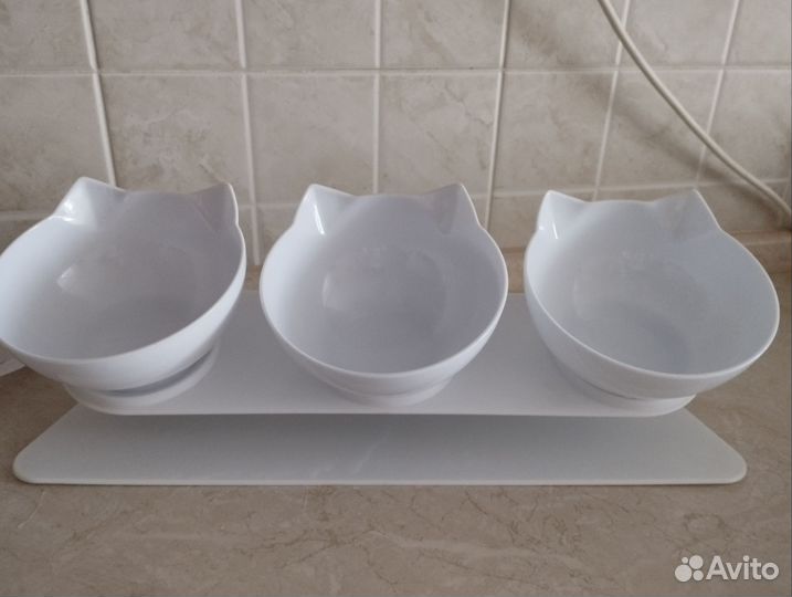 Миски для кошек на подставке плюс коврик