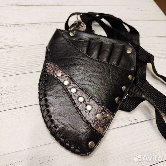 Карабин мастера для парикмахерского инструмента