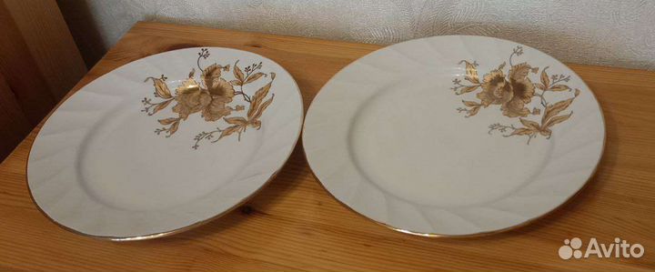 Набор столовой посуды на 12 персон