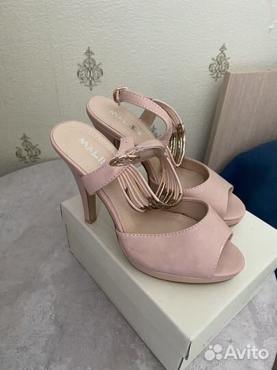 Босоножки, туфли, ботильоны женские