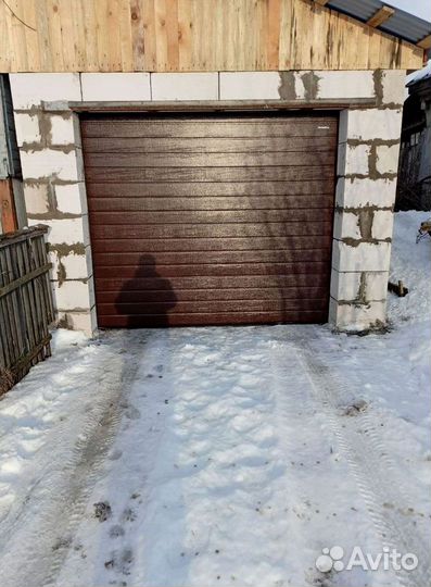 Секционные ворота