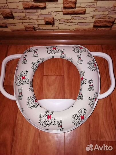 Детское сиденье на унитаз